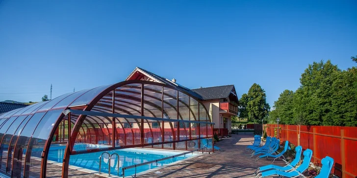 Leto vo wellness penzióne Motýľ*** pri Bešeňovej. Dieťa do 12 rokov zadarmo