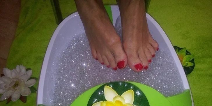 Kompletná starostlivosť o vaše nohy: mokrá pedikúra a wellness pedikúra