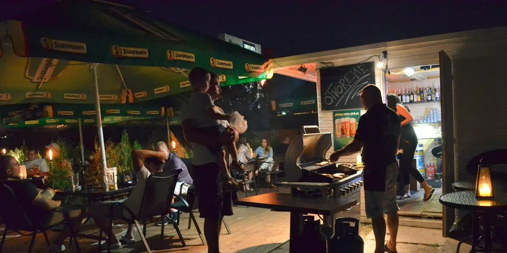 Pivo a rybacie pochúťky pre celú partiu v Black Out