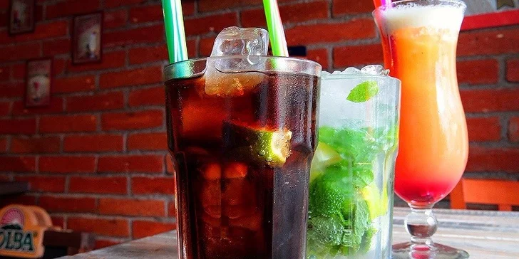 Populárne miešané drinky v Hangout café na Župnom námestí