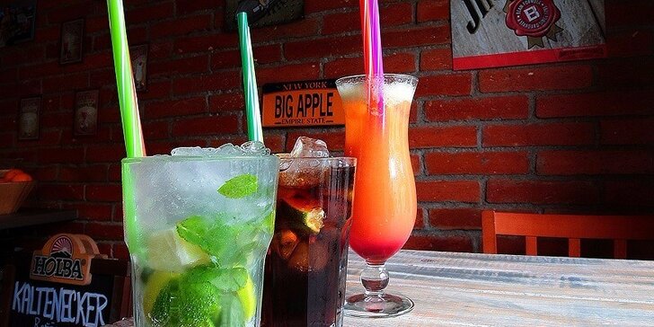 Populárne miešané drinky v Hangout café na Župnom námestí