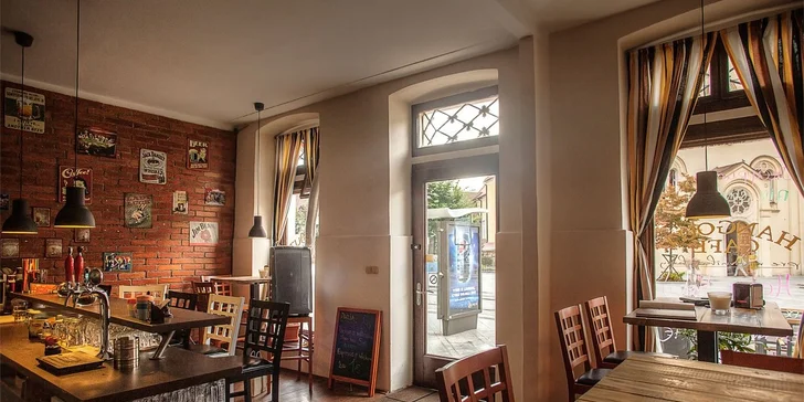 Populárne miešané drinky v Hangout café na Župnom námestí