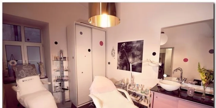 Luxusné hĺbkové ošetrenie pleti kozmetikou Mary Kay