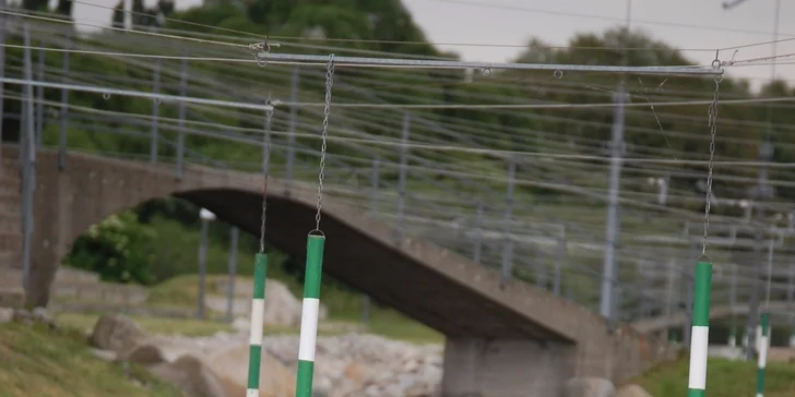Adrenalínový splav umelého kanála alebo splav rieky Váh s fotografiami a videozáznamom