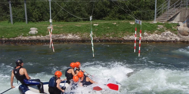 Adrenalínový splav umelého kanála alebo splav rieky Váh s fotografiami a videozáznamom