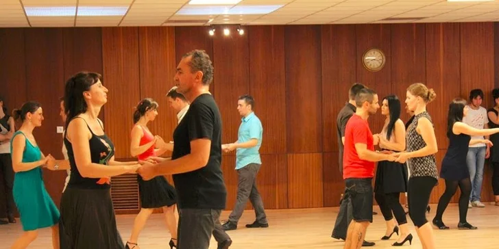 Jesenné lekcie spoločenských tancov v novootvorenom tanečnom centre - zvoľte si konkrétny deň kurzu!