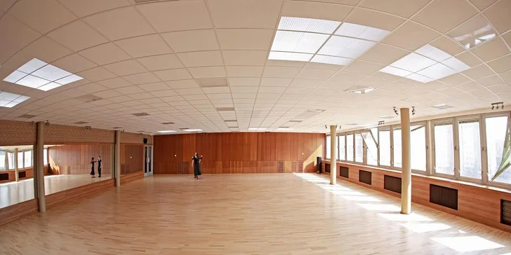 Jesenné lekcie spoločenských tancov v novootvorenom tanečnom centre - zvoľte si konkrétny deň kurzu!