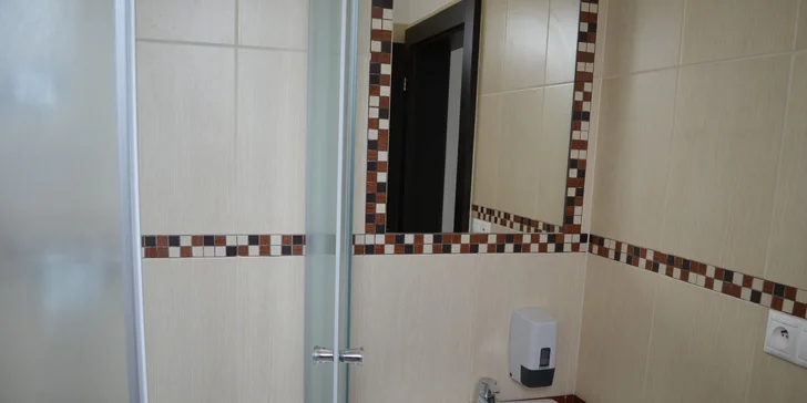 Pobyt v Relax centre Opatovce nad Nitrou pre dvoch s raňajkami a neobmezeným vstupom do wellnessu