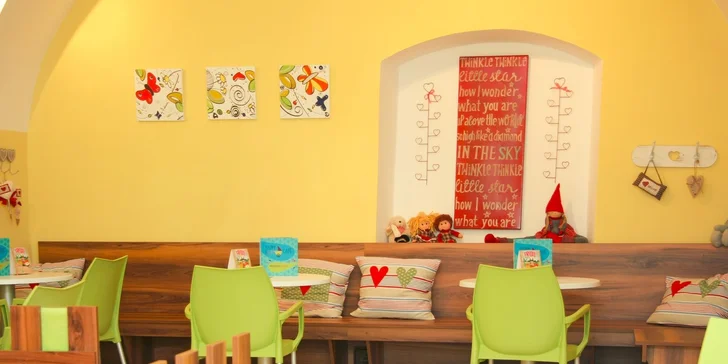 Osviežujúca limonáda, lahodná káva a vstup do detského kútika plného hračiek