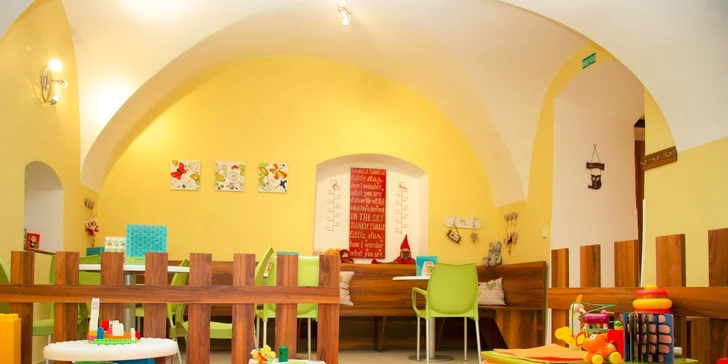 Osviežujúca limonáda, lahodná káva a vstup do detského kútika plného hračiek