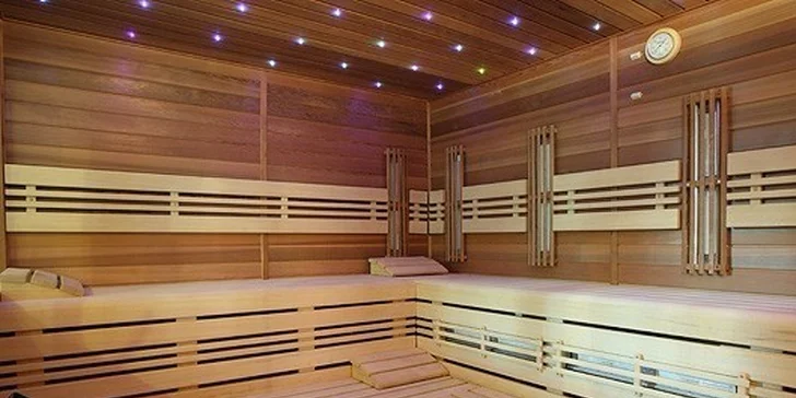 Špičkovo vybavené chaty s wellnessom pre 8–10 osôb