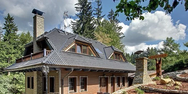 Špičkovo vybavené chaty s wellnessom pre 8–10 osôb
