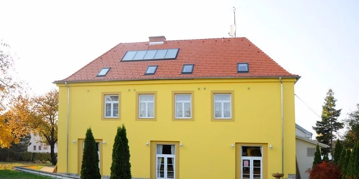 Hotel Apollon*** Kráľovský pobyt vo Valticiach, hlavnom meste vína v Čechách