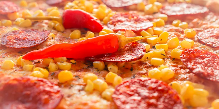 Pizza podľa výberu až zo 17 druhov (590 až 780 g)