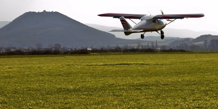 Let lietadlom Viper SD4 s možnosťou pilotovania