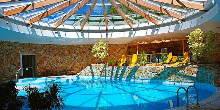 Wellness pobyt s kúpeľnými procedúrami a plnou penziou v hoteli Flóra, Dudince