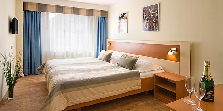 Túlajte sa 3 či 4 dni romantickou Stovežatou! O raňajky a ubytovanie sa postará Hotel Aida****