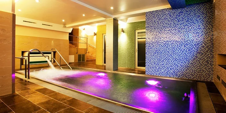 Relax pre dvoch v Prahe s bohatými raňajkami a privátnym bazénom