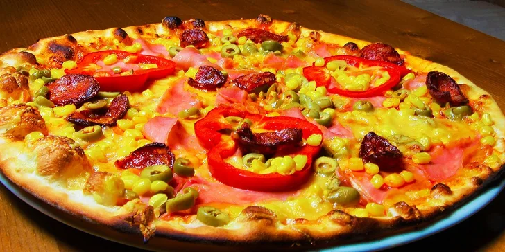 2 x pizza podľa vlastného výberu v štýlovom väzení Alcatraz