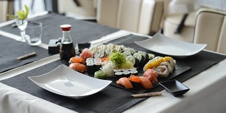 Sushi set so 42 kúskami