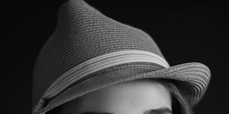 Profesionálne jesenné fotografovanie v ateliéri alebo v exteriéri či fotenie na Halloween