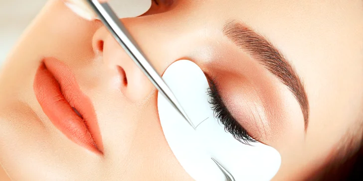 Neodolateľné 3D alebo 4D mihalnice v Salóne Natural & Beauty
