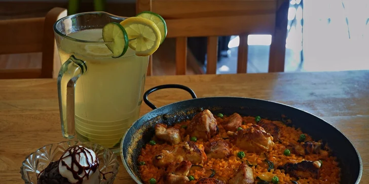 Pravá španielska paella de marisco alebo de pollo
