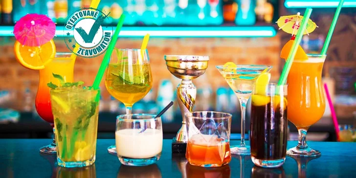 Schlaďte sa vynikajúcimi miešanými alko drinkami alebo osviežujúcimi limonádami v AVE Café!
