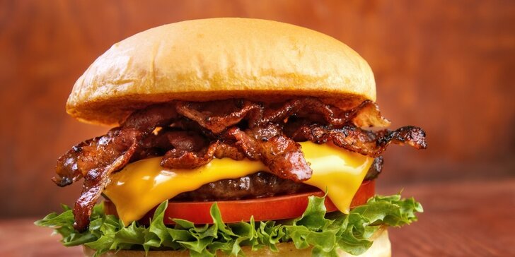5 druhov burgerov na výber, domáce hranolčeky a nápoj