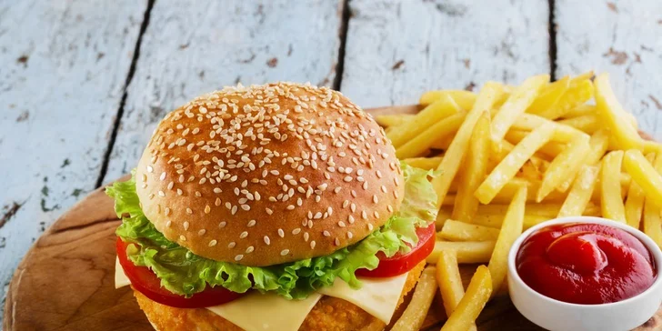5 druhov burgerov na výber, domáce hranolčeky a nápoj
