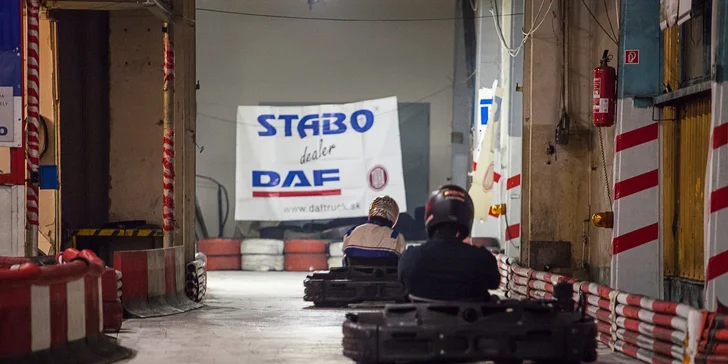 Adrenalínová jazda na motokárach, Nové Zámky!