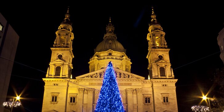 Historická Budapešť a návšteva tradičného vianočného mestečka bez príplatkov za nástupné miesto a s občerstvením na palube autobusu zdarma