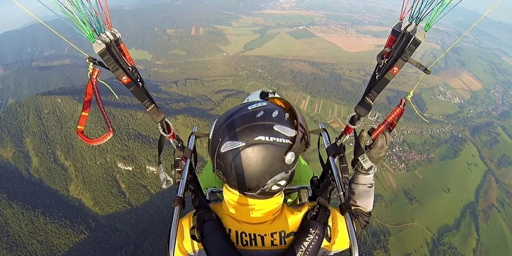 Tandemový let na motorovom padáku ponad Liptov alebo Tatry