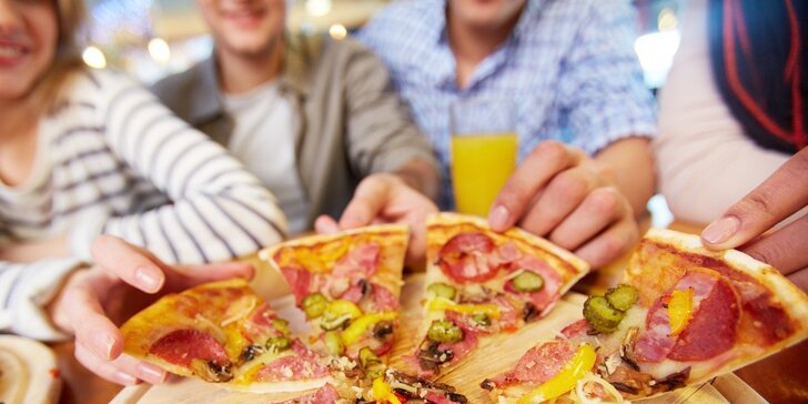 Rodinná párty pizza s priemerom 48 cm (1200 - 1430 gramov) od PIZZA HAMM: až 4 druhy na 1 pizzi na donášku