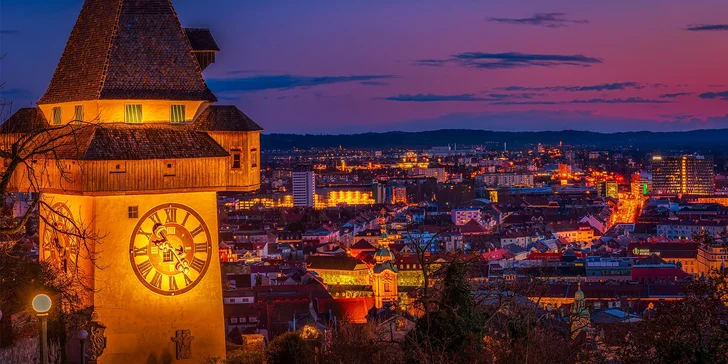 Okúzľujúci advent v mestečku Graz a jedinečná atrakcia mesta - ľadový Betlehem v životnej veľkosti