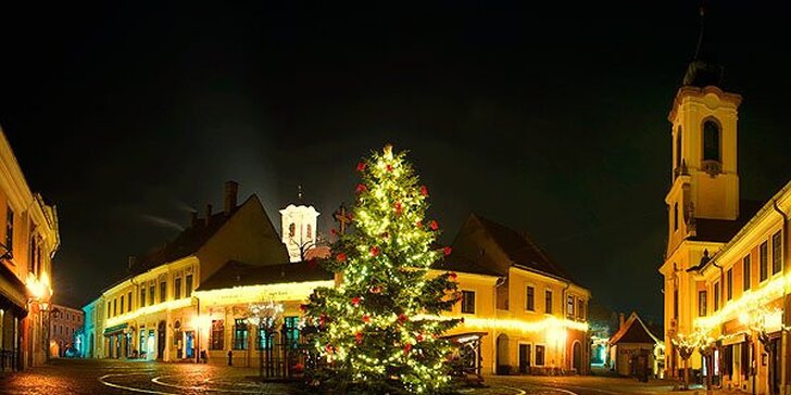 Navštívte jedinečný Ostrihom a rozprávkové vianočné trhy v Szentendre - bez príplatkov za nástup a s občerstvením v autobuse zdarma