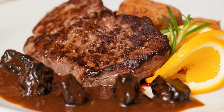 Vychutnajte si štvorchodové divinové menu v reštaurácii Zichy