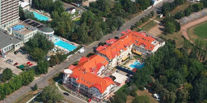 Rodinný wellness pobyt s plnou penziou a možnosťou návštevy úžasného aquaparku Aqua Palace