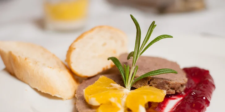 Vychutnajte si štvorchodové divinové menu v reštaurácii Zichy