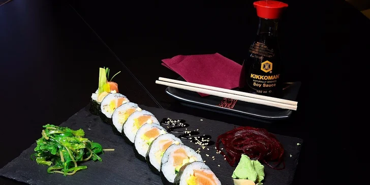 Japonská pochúťka Special Salmon Roll EDOKIN, BORY MALL