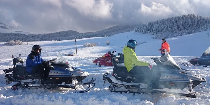 Adrenalín na snežných skútroch v Slovenskom rudohorí