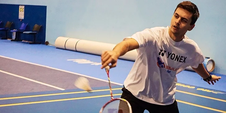 Hodina bedmintonu s profesionálnym trénerom