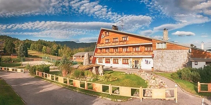 Užite si vo dvojici wellness aj lyžovanie v Beskydách.