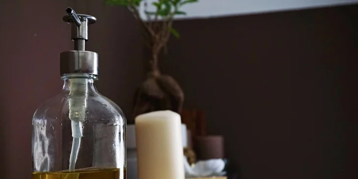 Relaxačná olejová celotelová alebo vzájomná tantrická masáž