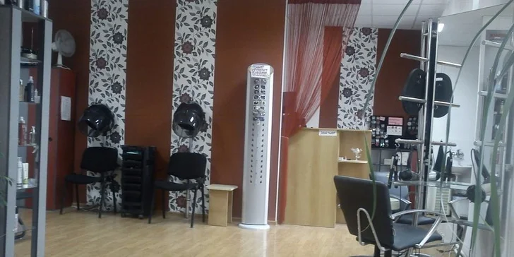 Strih, farbenie, regenerácia alebo spoločenský účes