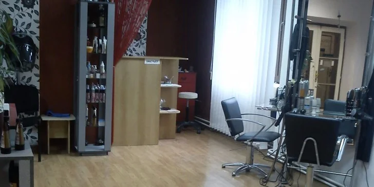Strih, farbenie, regenerácia alebo spoločenský účes