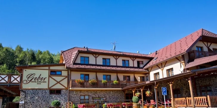 Obľúbený Wellness Hotel Gobor*** v Západných Tatrách v krásnom prírodnom prostredí pri 2 aquaparkoch. 1 dieťa do 12 r. zdarma!