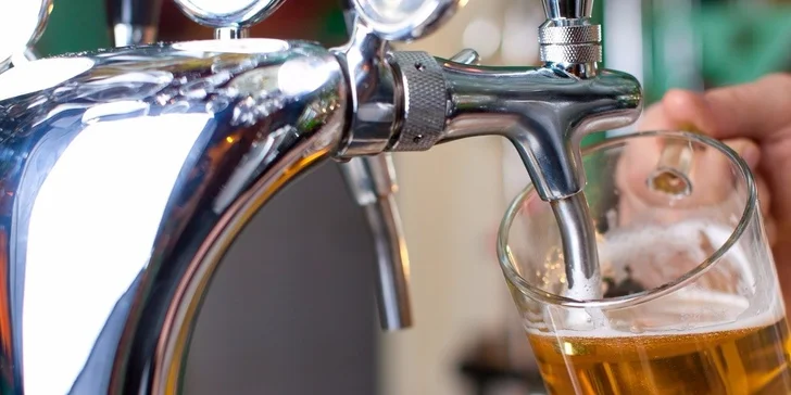 30 veľkých samonačapovaných pív Gambrinus 10° alebo Plzeň 12°