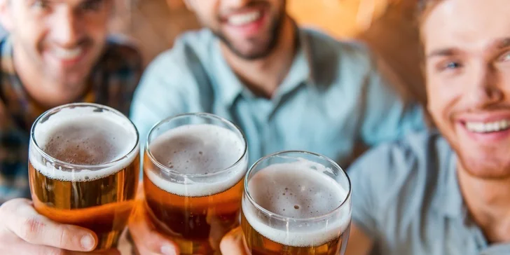 30 veľkých samonačapovaných pív Gambrinus 10° alebo Plzeň 12°