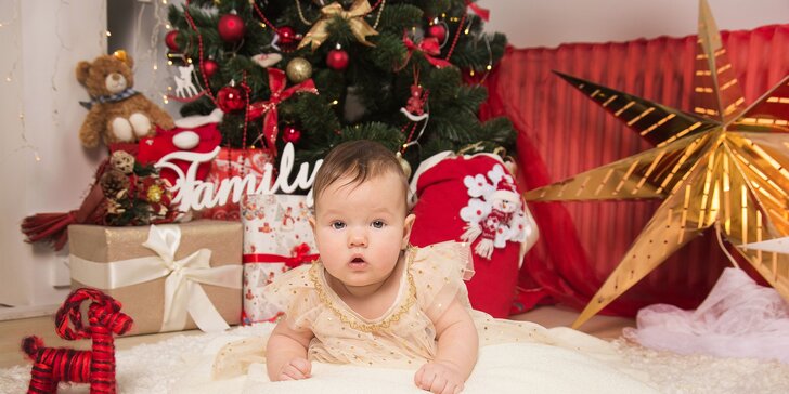 Vianočné fotografovanie detí a rodiny v ateliéri